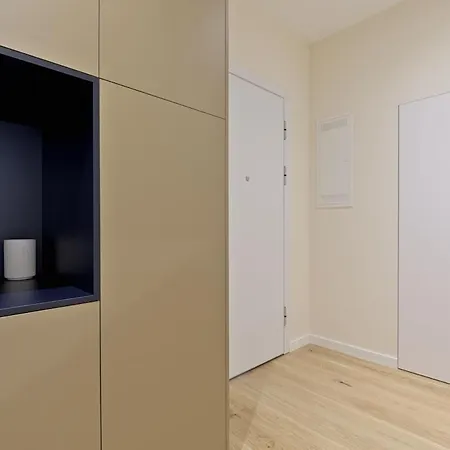 Luxury High-floor With Panoramic Views Apartment *