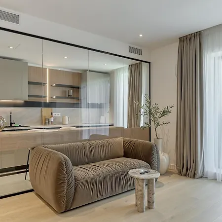 Luxury High-floor With Panoramic Views * Bucharest